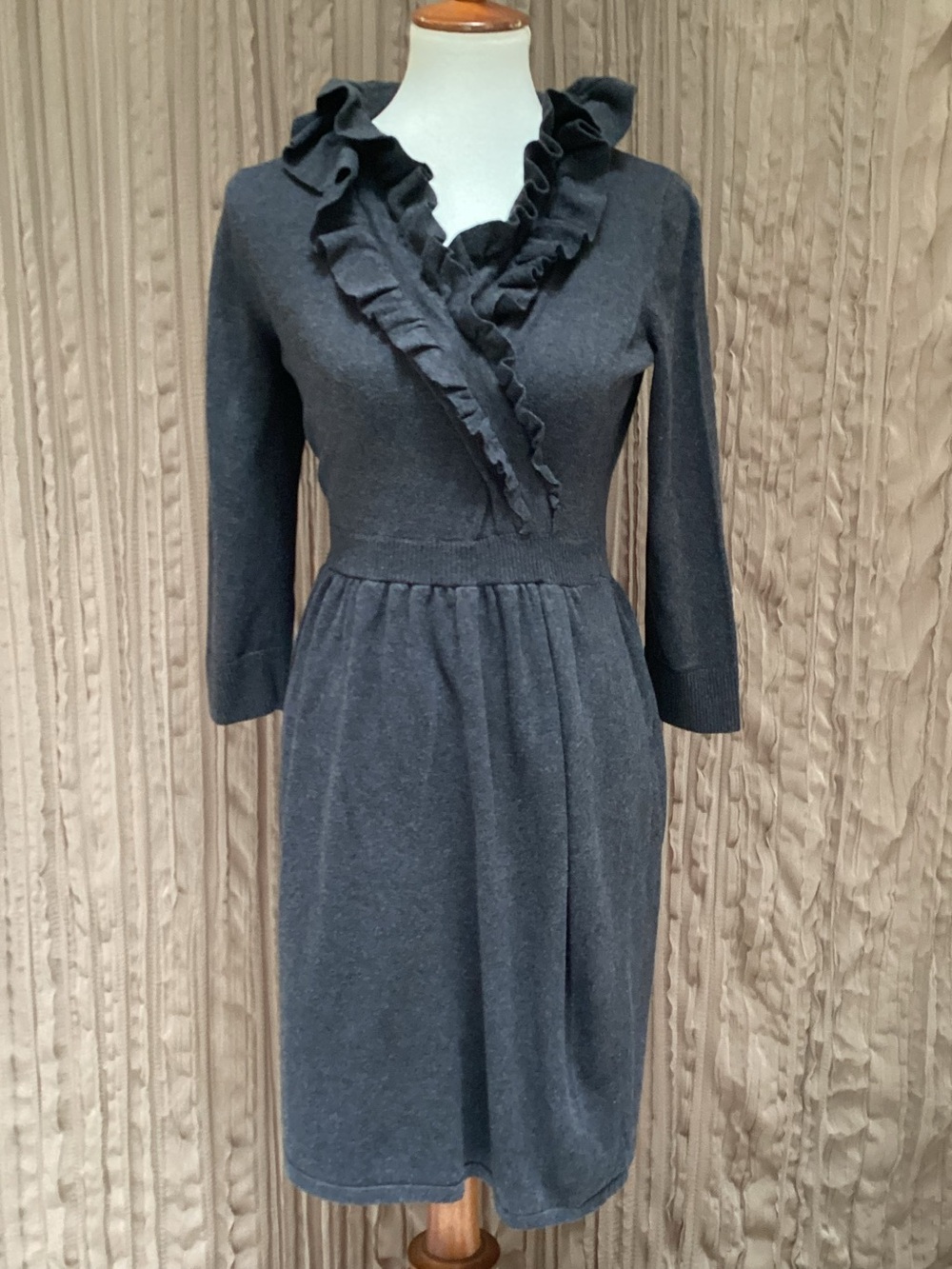 The Limited Ruffled V-Neck Knit Dress in Charcoal, 3/4 sleeves, has stretch, Med